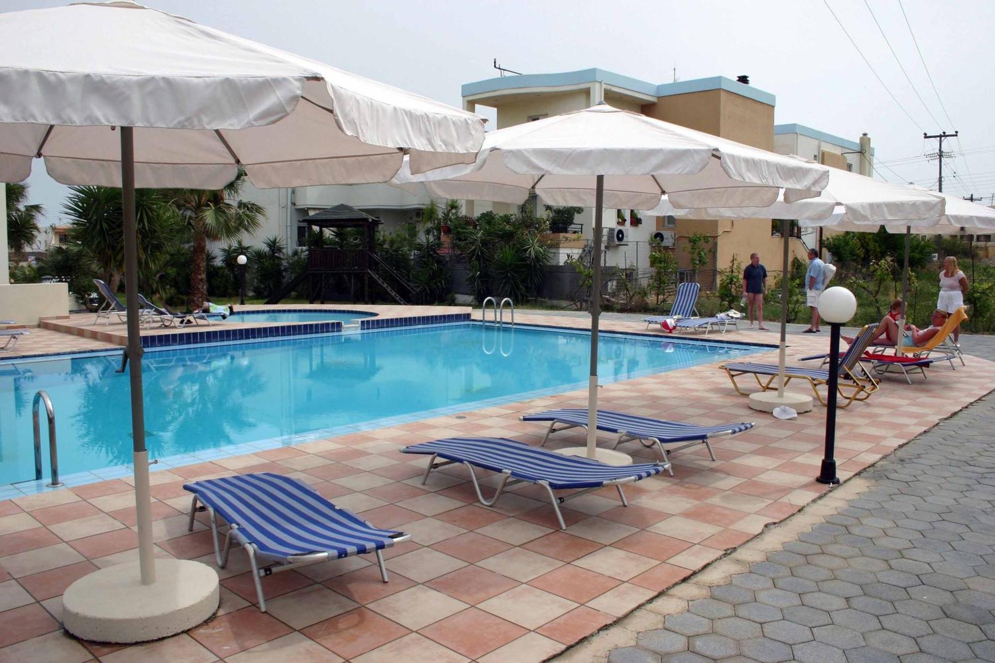 ستالوس Evilion Hotel المظهر الخارجي الصورة