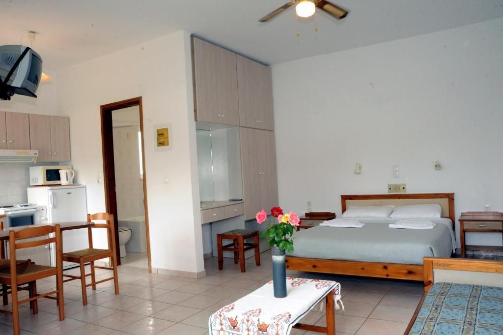 ستالوس Evilion Hotel الغرفة الصورة