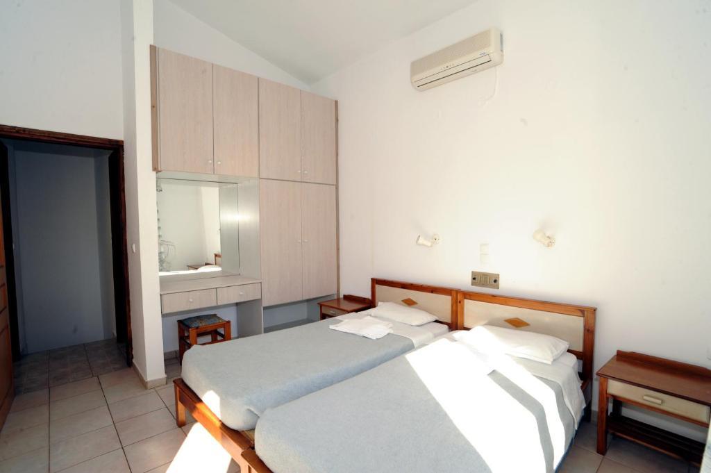 ستالوس Evilion Hotel الغرفة الصورة