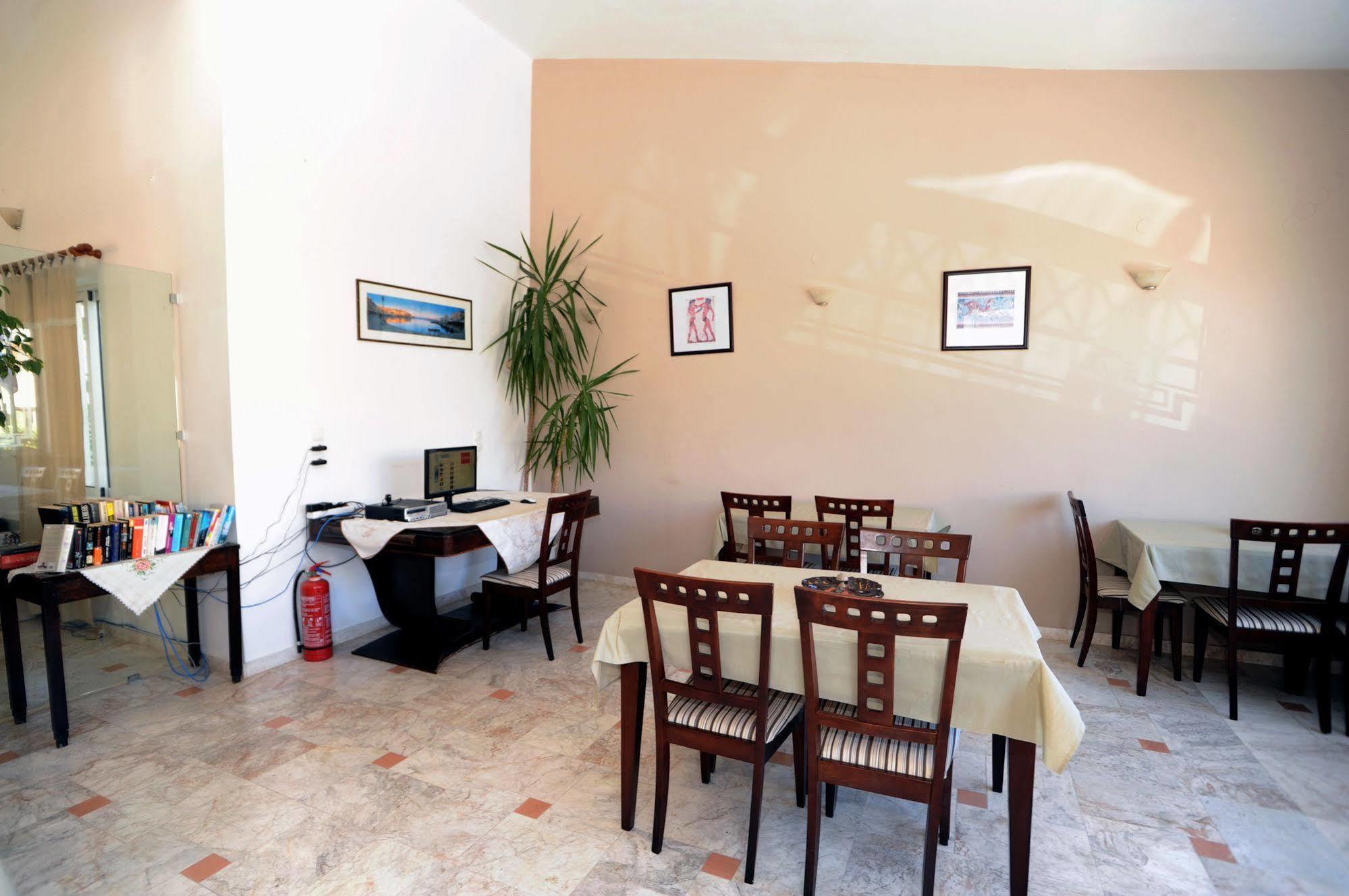 ستالوس Evilion Hotel المظهر الخارجي الصورة