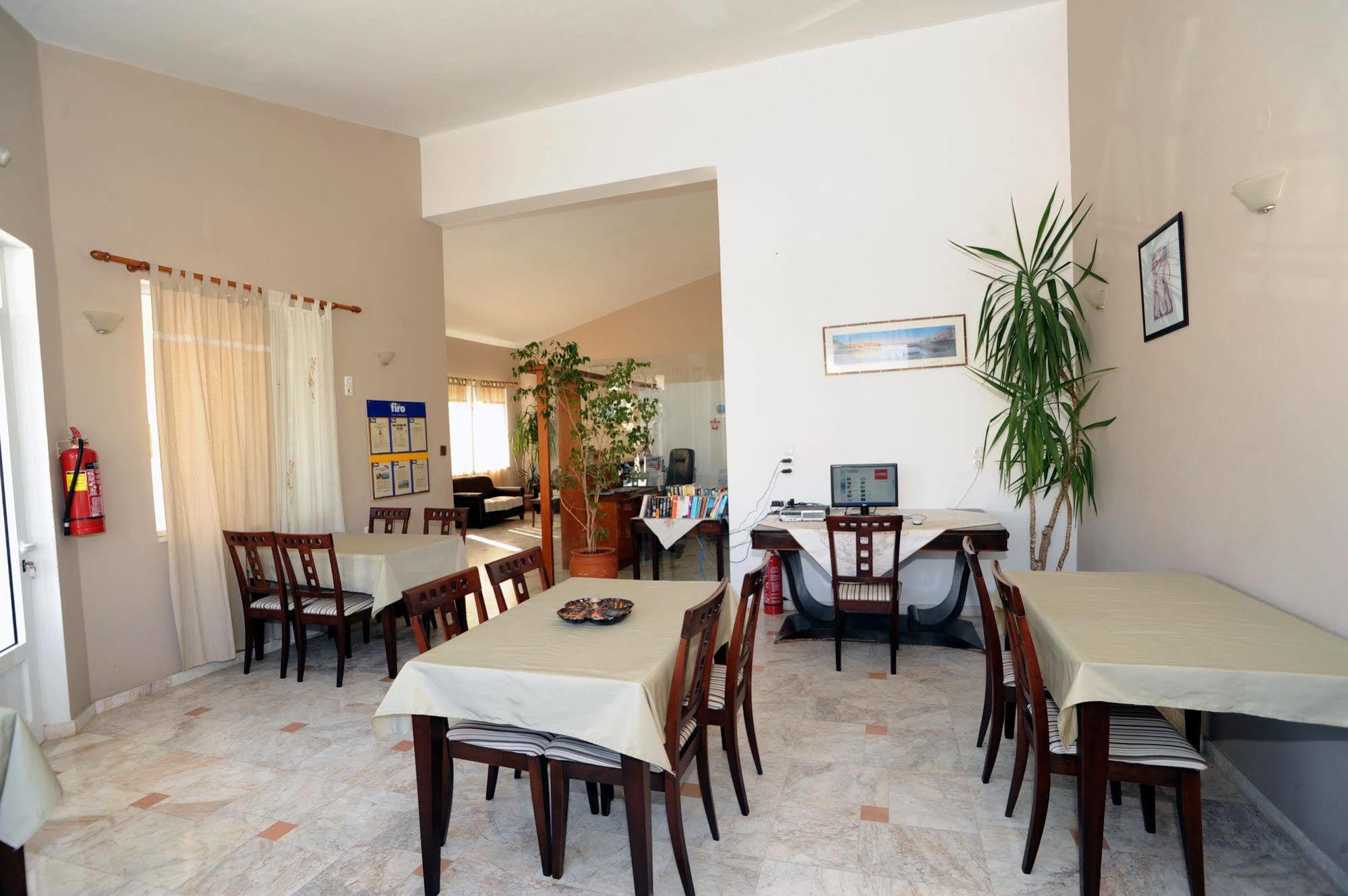 ستالوس Evilion Hotel المظهر الخارجي الصورة